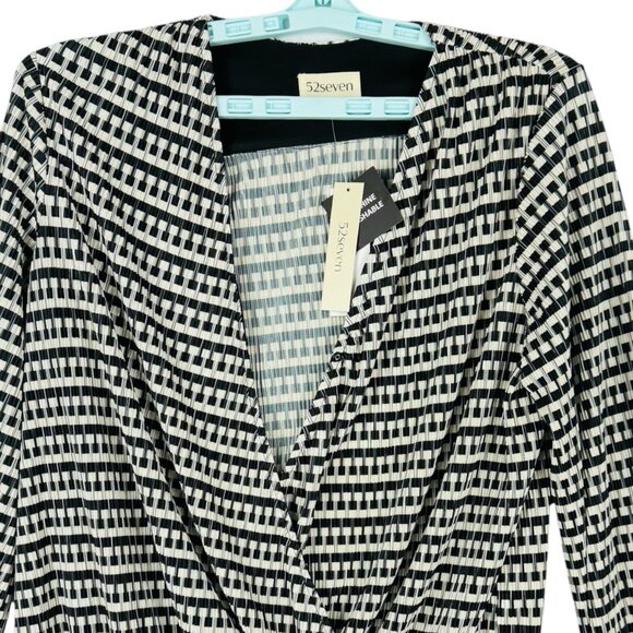 52seven Women's Ivory/Black Textured Wrap Geometric Blouse Sz XL Long Sleeve NWT - Picture 3 of 10